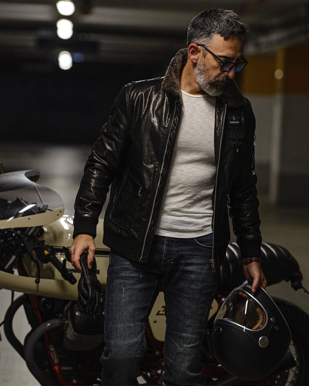 Do leather jacket stretch and how – PalaLeather